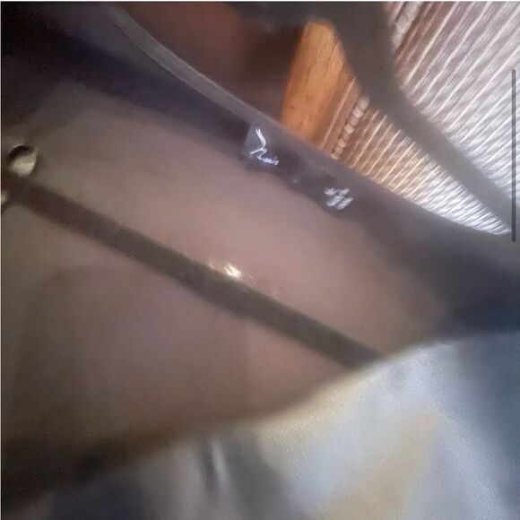 V NECK Leather Looking Top - Picture 14 of 16